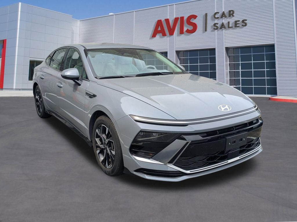 Thumbnail: 2025 Hyundai Sonata - 3