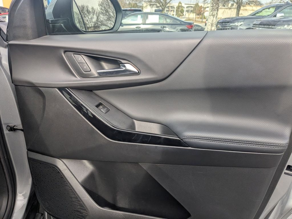 Thumbnail: 2025 Chevrolet Equinox - 33