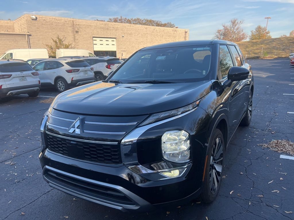 Certified 2025 Mitsubishi Outlander SE SUV