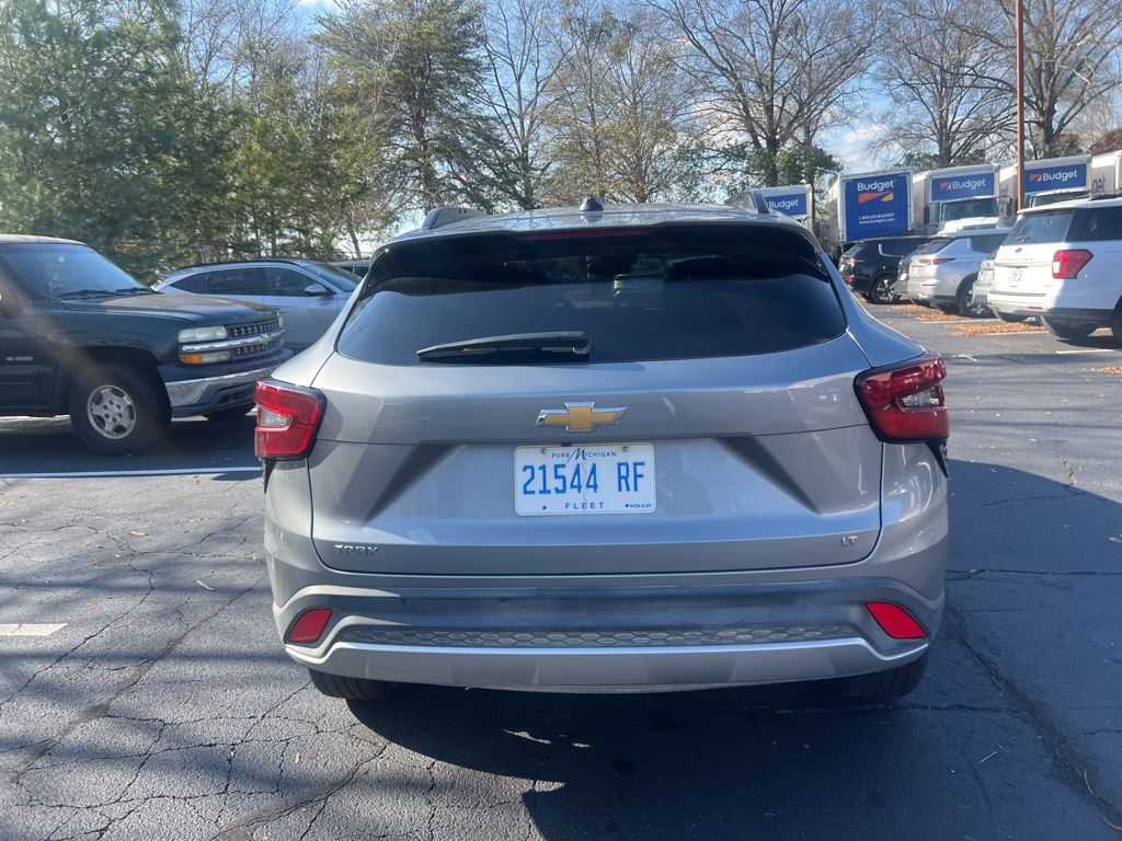 Thumbnail: 2025 Chevrolet Trax - 6