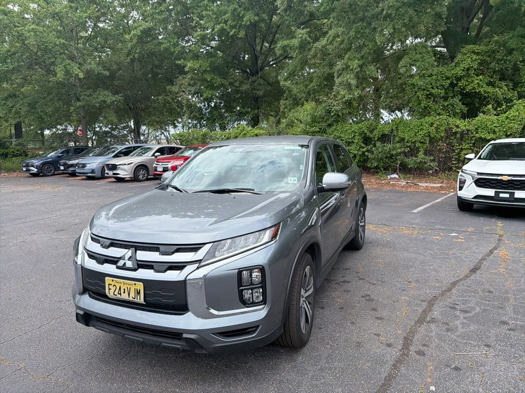 2025 Mitsubishi Outlander Sport's photo