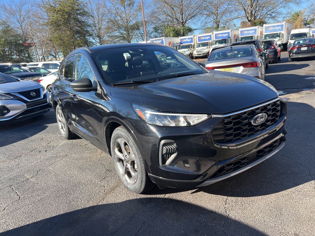 Thumbnail: 2024 Ford Escape - 3