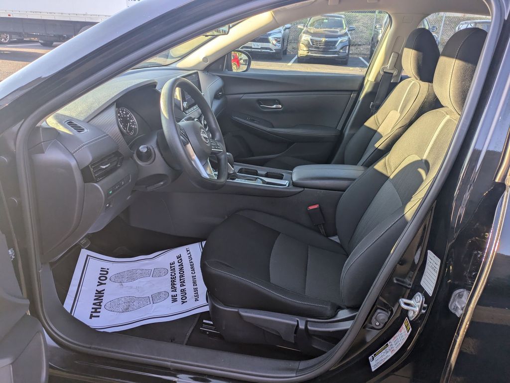 Thumbnail: 2024 Nissan Sentra - 11