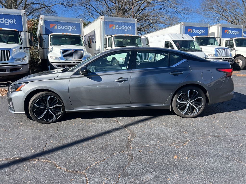 Thumbnail: 2025 Nissan Altima - 12