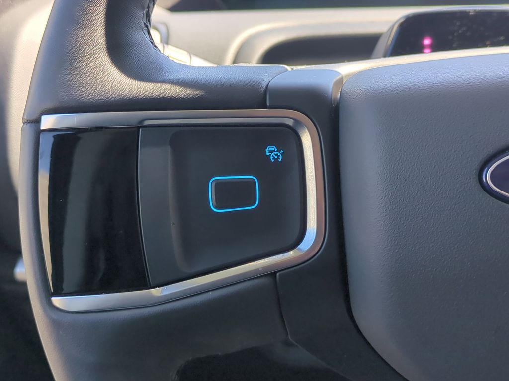 Thumbnail: 2025 Ford Expedition - 21