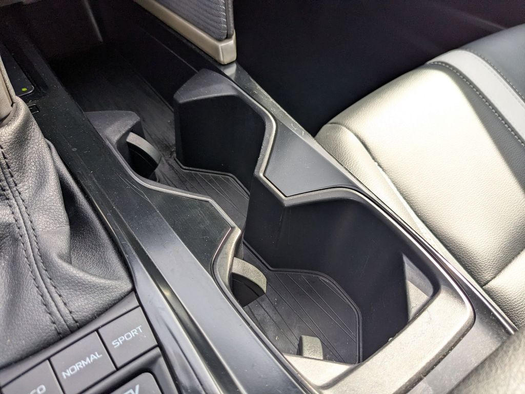 Thumbnail: 2025 Toyota Camry - 19