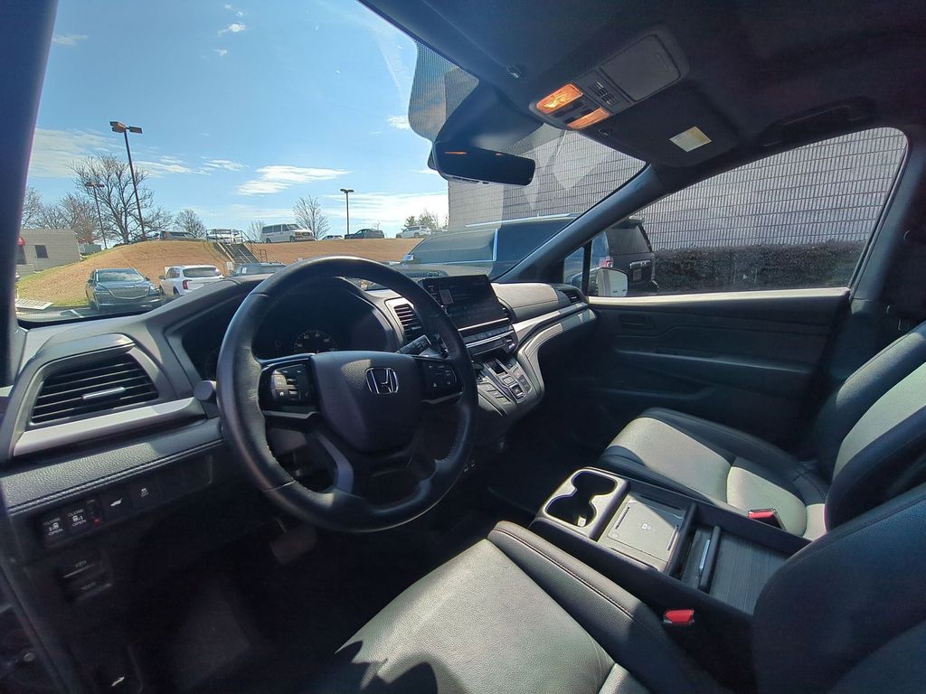 Thumbnail: 2025 Honda Odyssey - 16