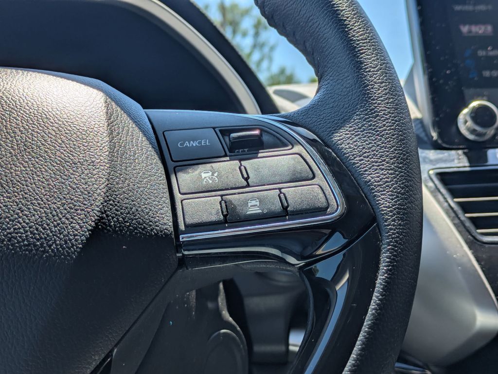 Thumbnail: 2025 Mitsubishi Eclipse Cross - 24