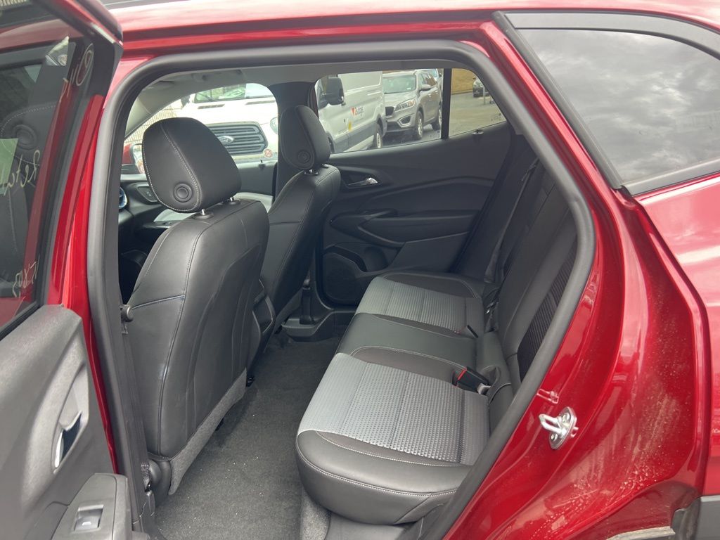 Thumbnail: 2025 Chevrolet Trax - 5