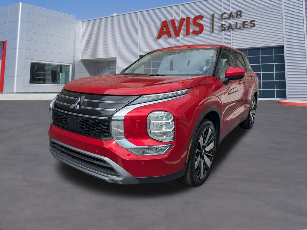 2025 Mitsubishi Outlander SE S-AWC's photo