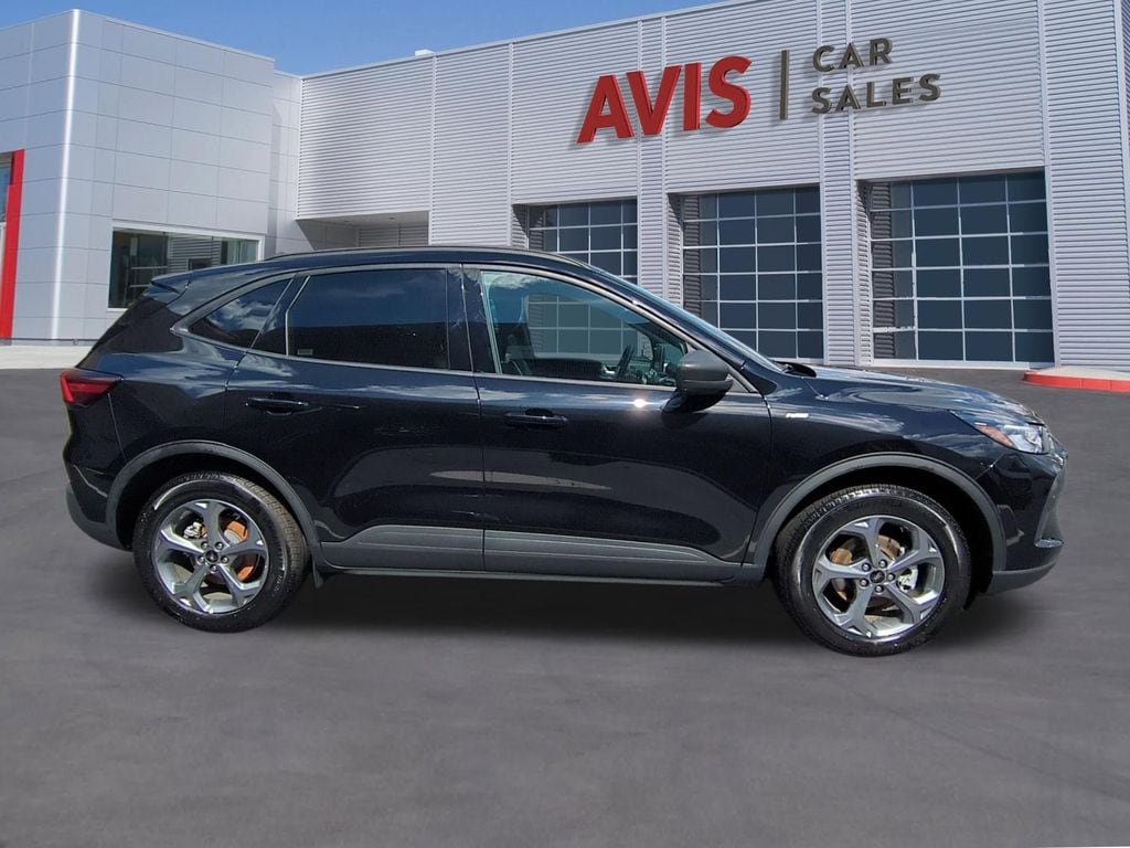 Thumbnail: 2025 Ford Escape - 5