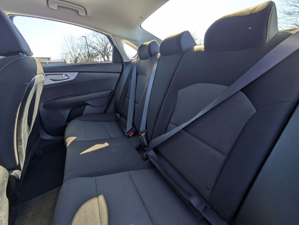 Thumbnail: 2024 Kia Forte - 25