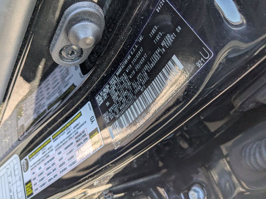 Thumbnail: 2024 Toyota Corolla Cross - 34