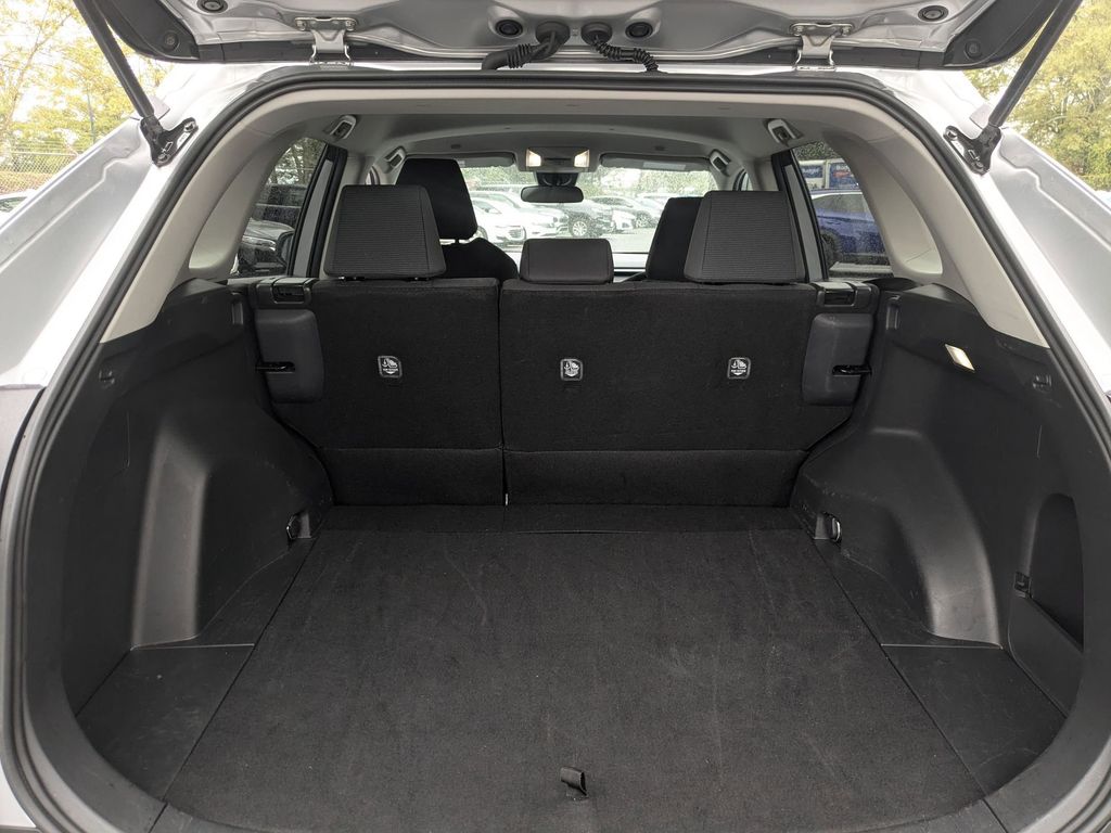 Thumbnail: 2025 Toyota RAV4 - 28