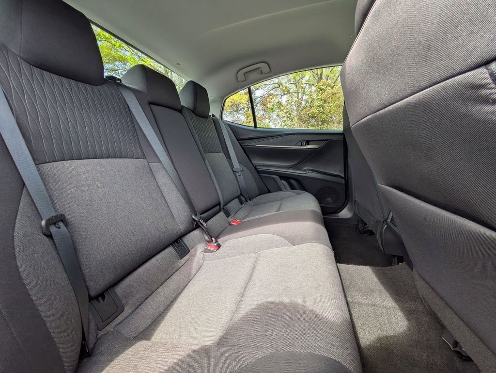 Thumbnail: 2025 Toyota Camry - 29