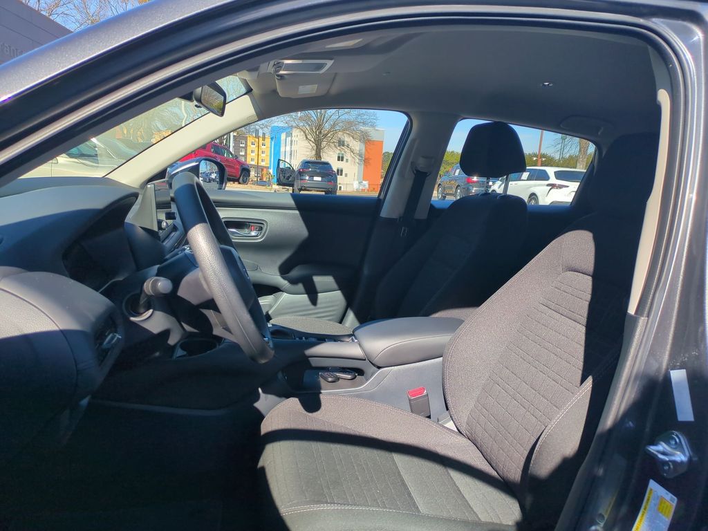 Thumbnail: 2025 Honda HR-V - 24