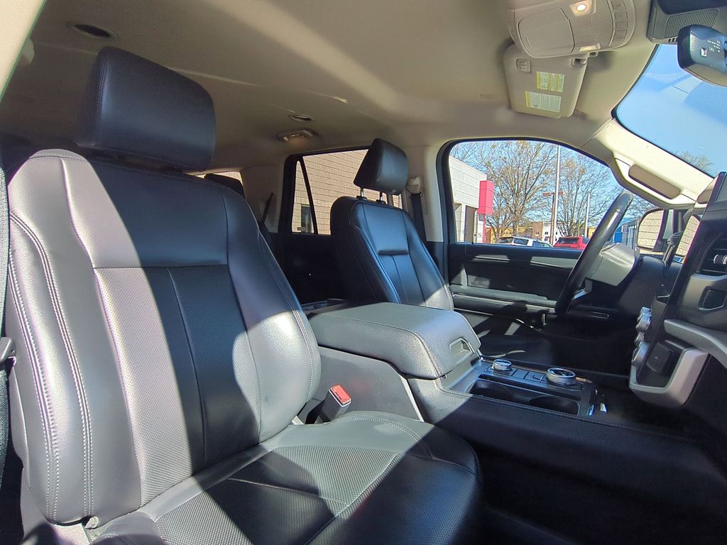 Thumbnail: 2024 Ford Expedition MAX - 32