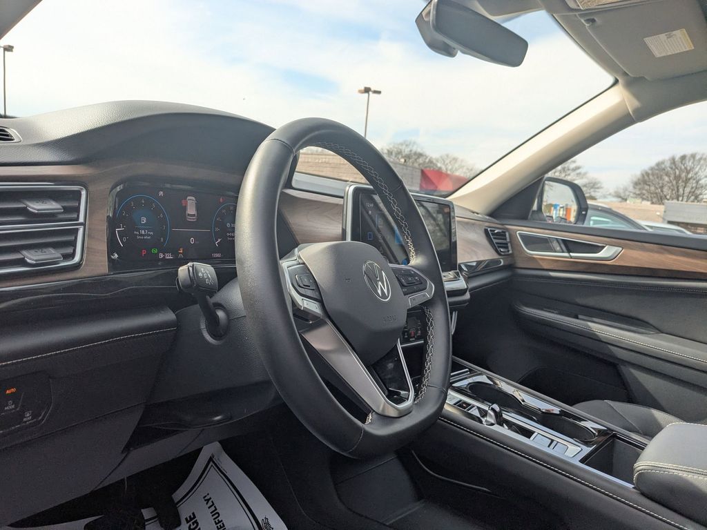 Thumbnail: 2025 Volkswagen Atlas - 11