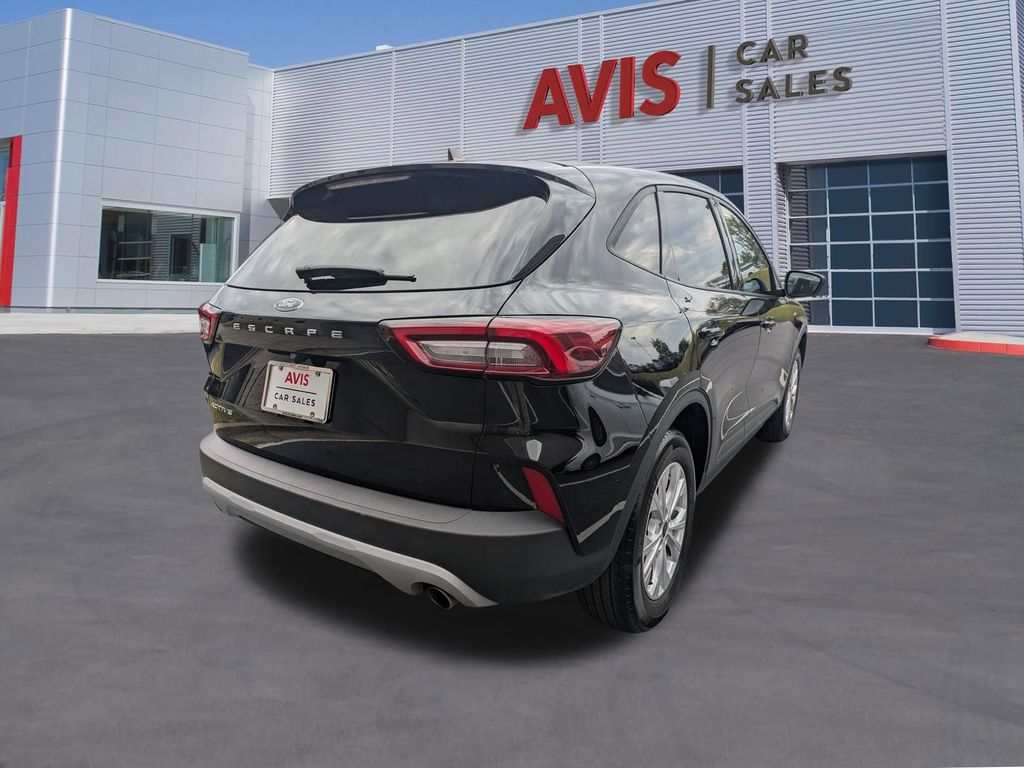 Thumbnail: 2025 Ford Escape - 6