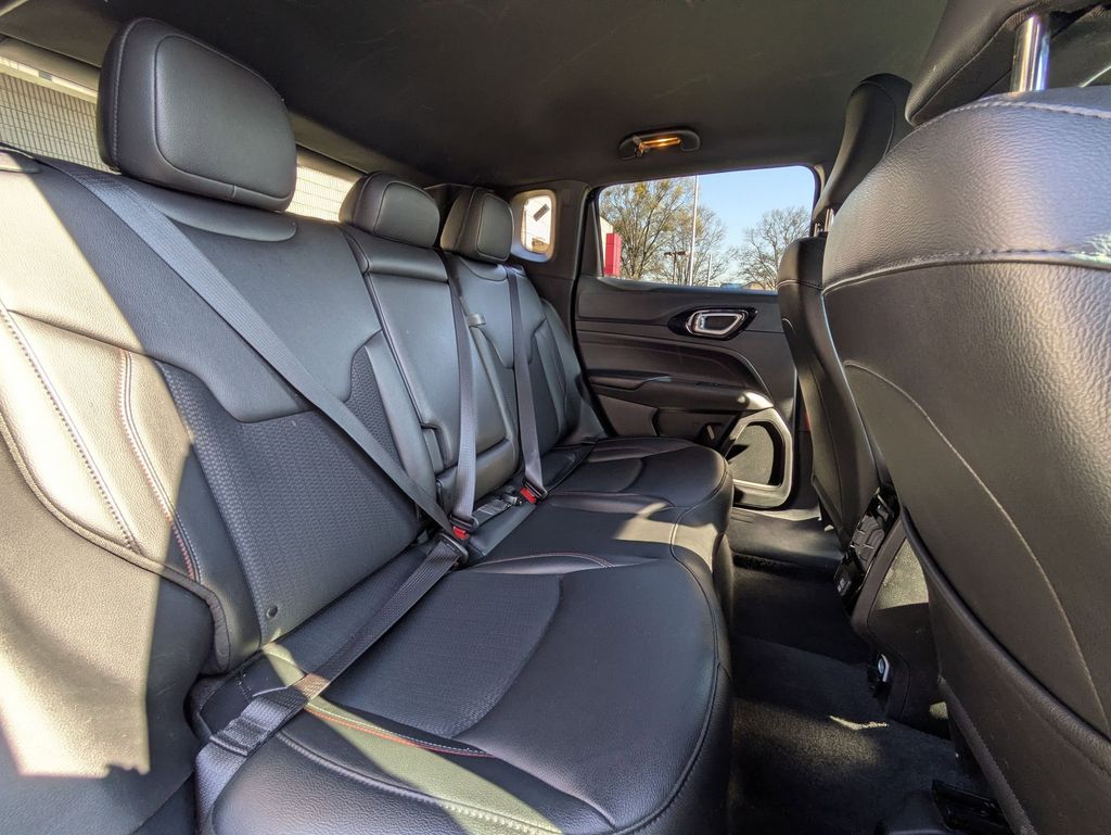 Thumbnail: 2025 Jeep Compass - 27