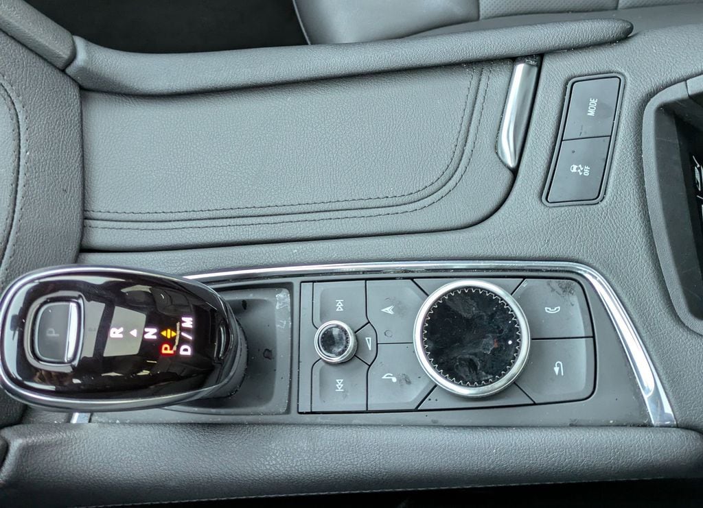 Thumbnail: 2024 Cadillac XT5 - 19