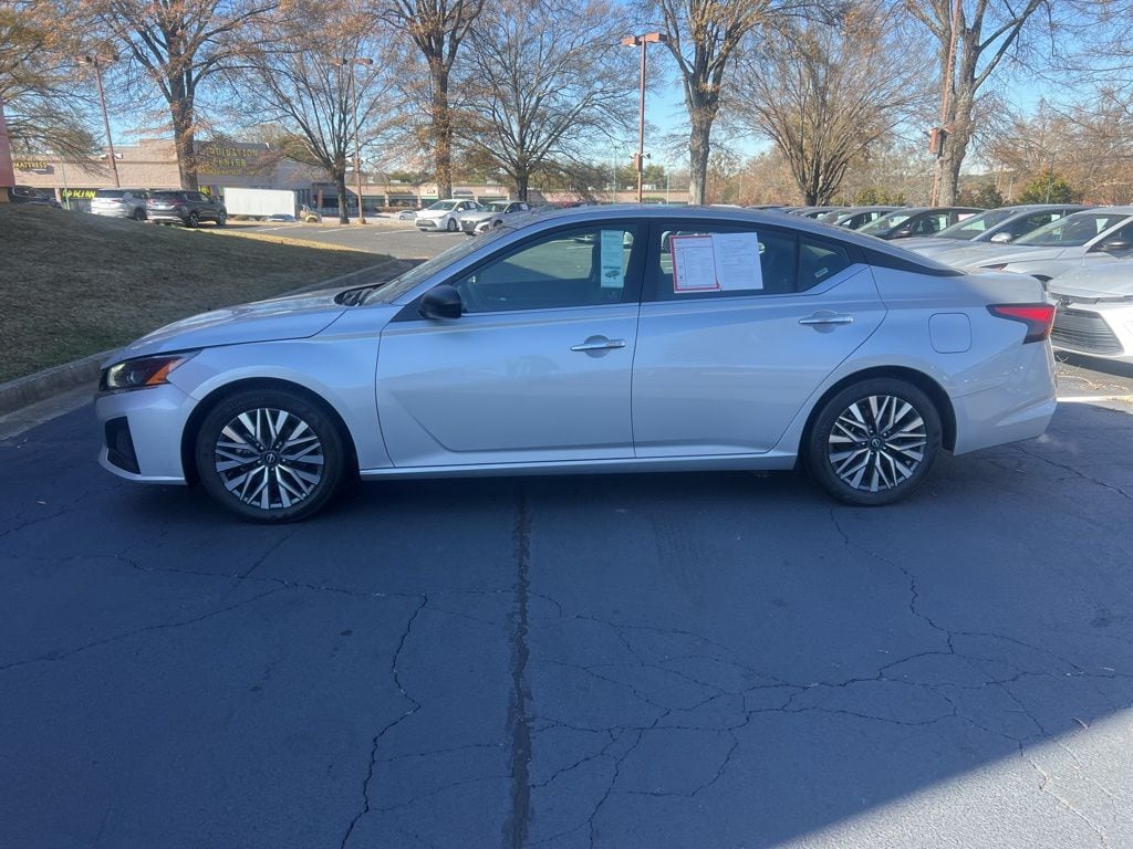 Thumbnail: 2024 Nissan Altima - 9