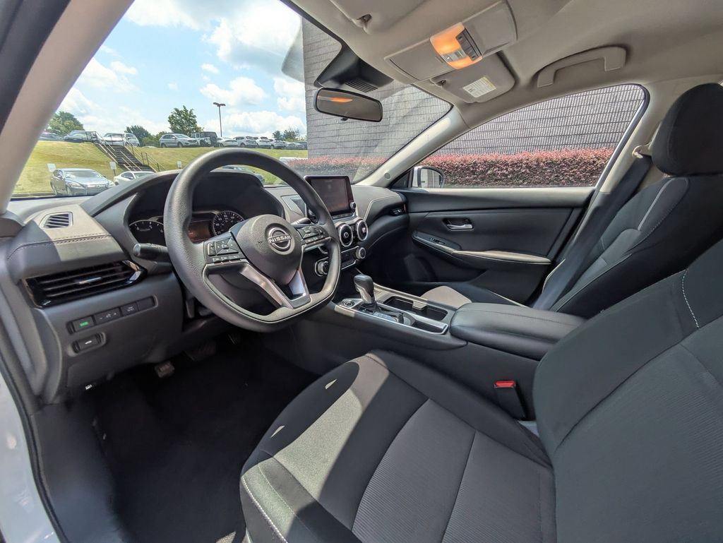 Thumbnail: 2025 Nissan Sentra - 15