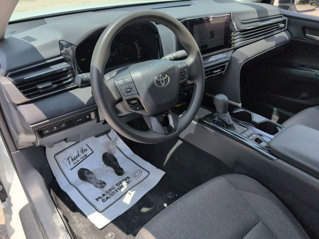 Thumbnail: 2025 Toyota Camry - 15
