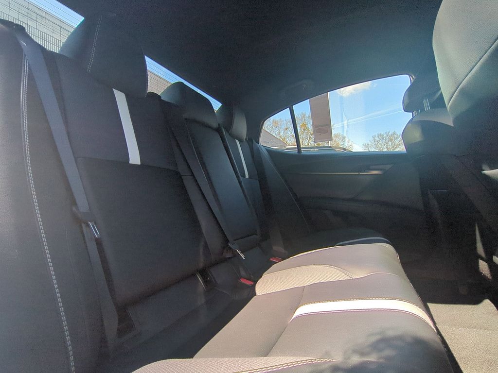 Thumbnail: 2025 Toyota Camry - 30