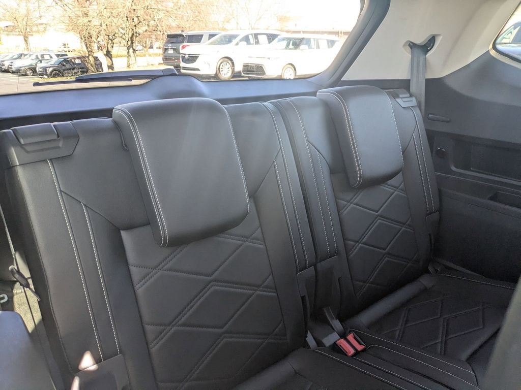 Thumbnail: 2025 Volkswagen Atlas - 28