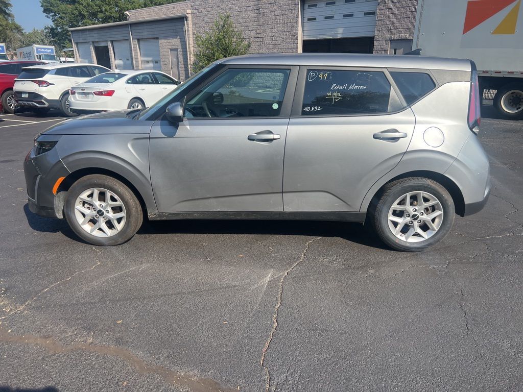 Thumbnail: 2024 Kia Soul - 7