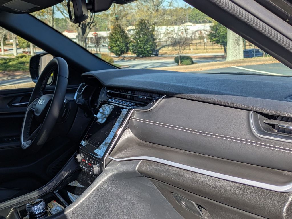 Thumbnail: 2024 Jeep Grand Cherokee L - 31