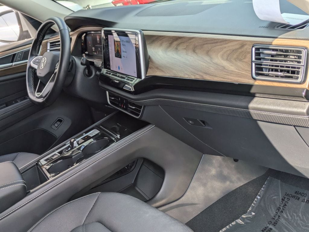 Thumbnail: 2025 Volkswagen Atlas - 33