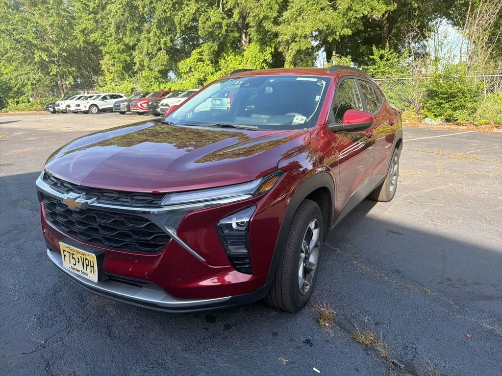 2025 Chevrolet Trax LT's photo