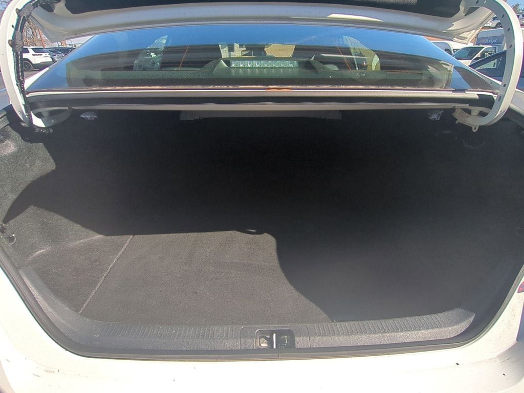 Thumbnail: 2025 Toyota Camry - 29