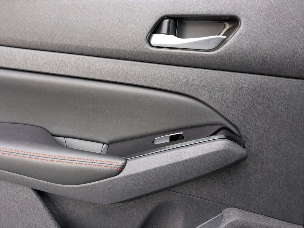 2025 Nissan Altima SR - Photo 25
