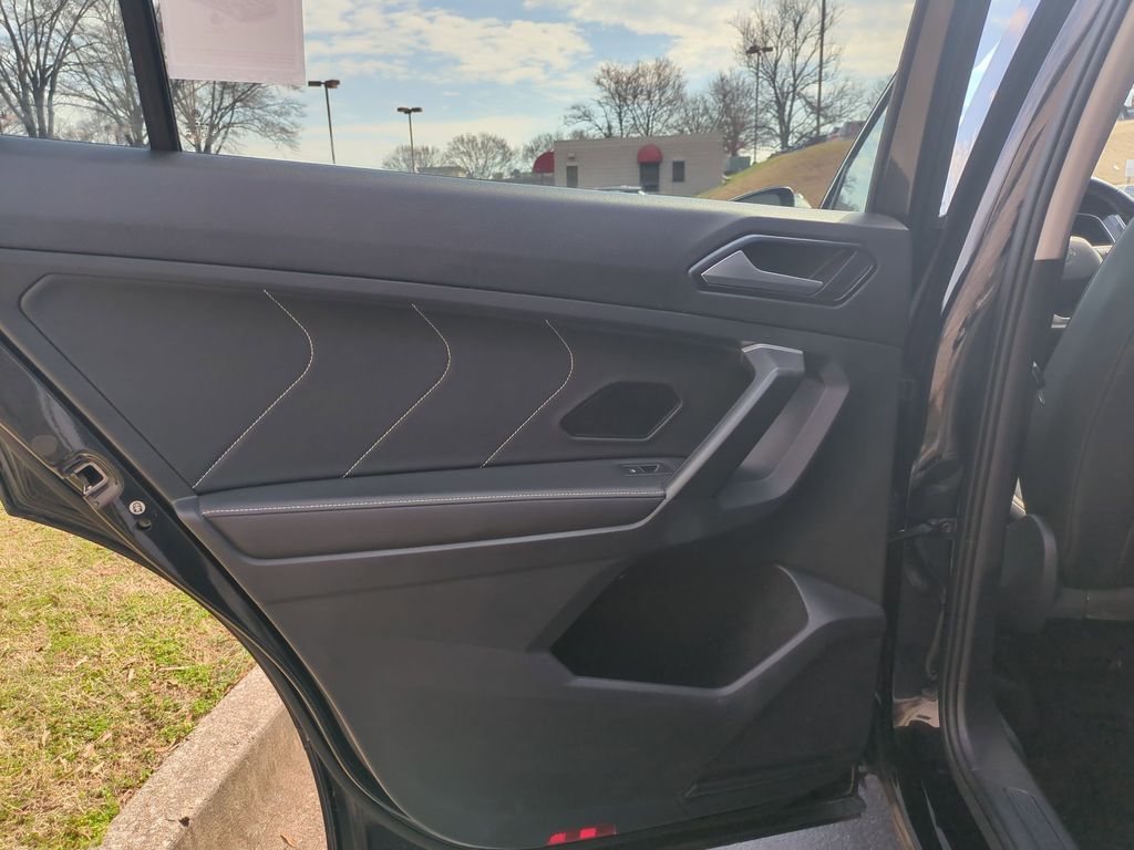 Thumbnail: 2024 Volkswagen Tiguan - 26