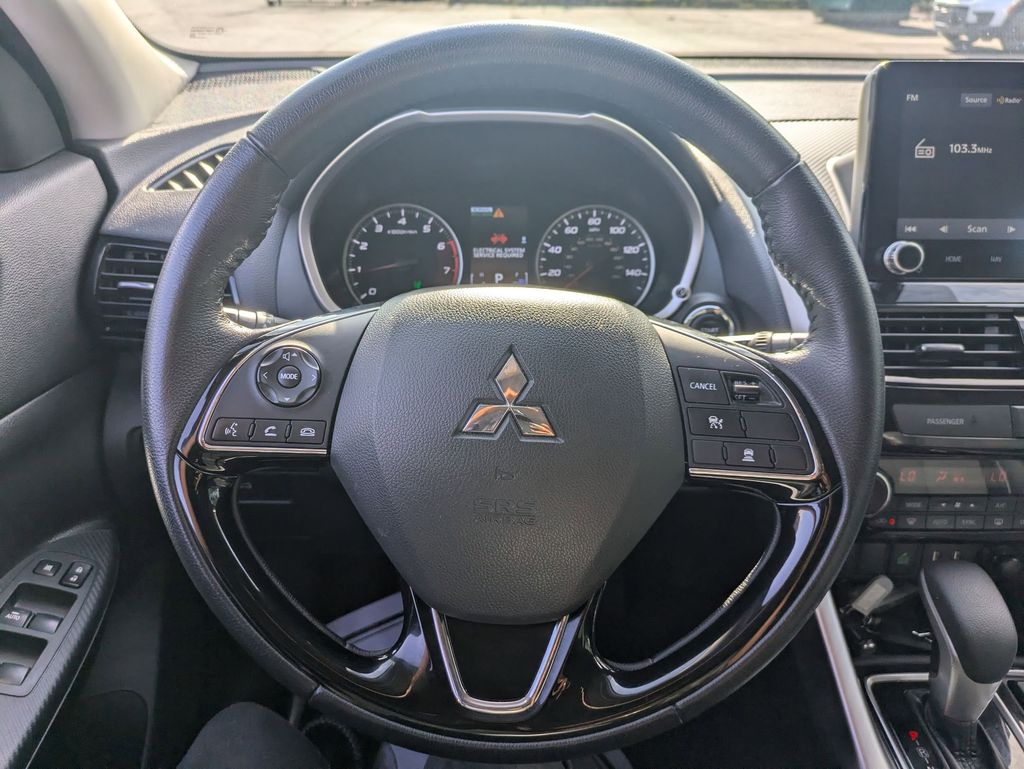 Thumbnail: 2024 Mitsubishi Eclipse Cross - 19