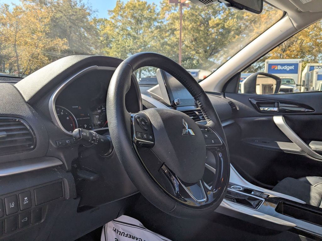 Thumbnail: 2025 Mitsubishi Eclipse Cross - 14