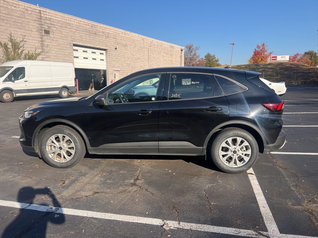 Thumbnail: 2025 Ford Escape - 9