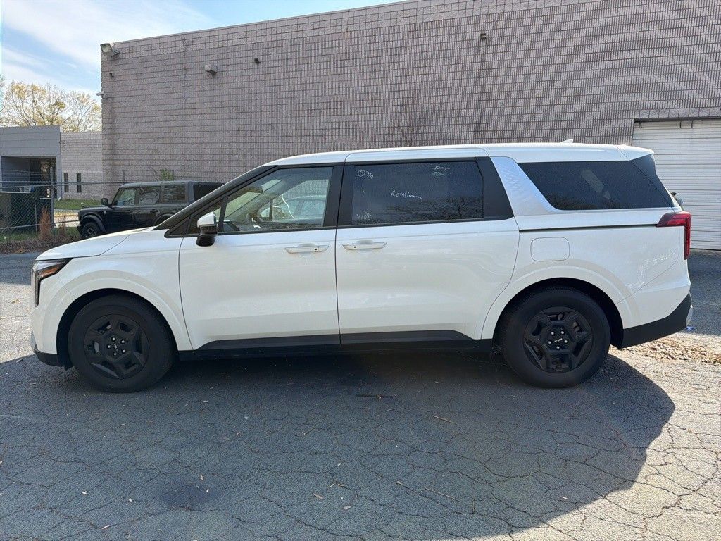 Thumbnail: 2025 Kia Carnival - 8