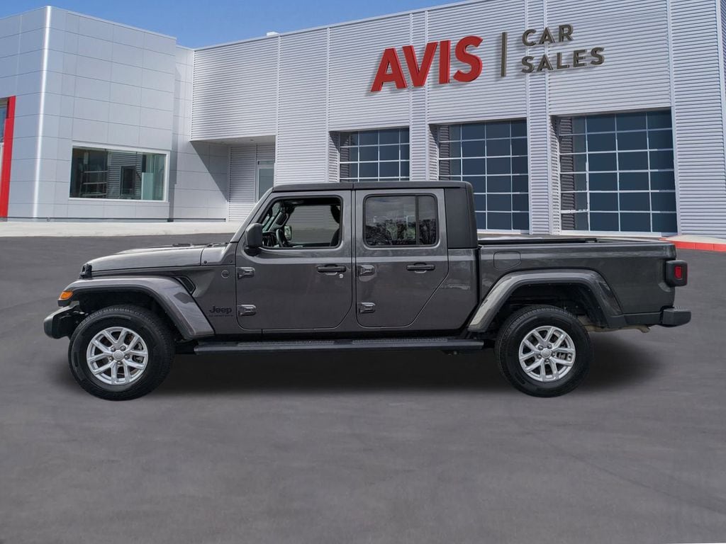 Thumbnail: 2023 Jeep Gladiator - 9