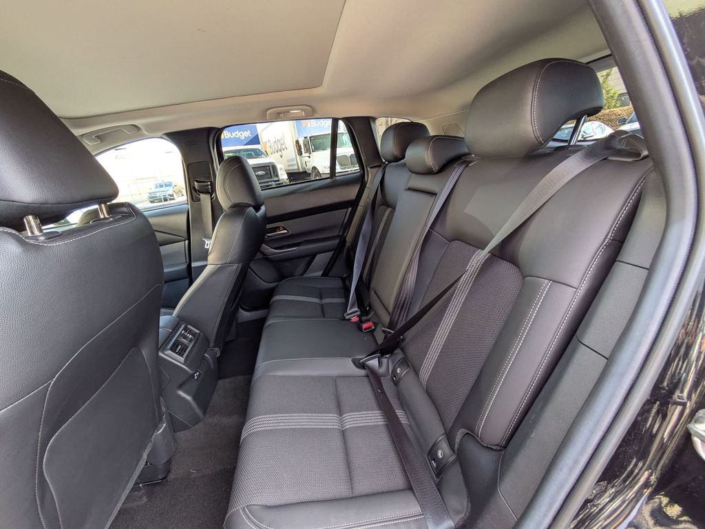 Thumbnail: 2025 Mazda CX-50 - 26