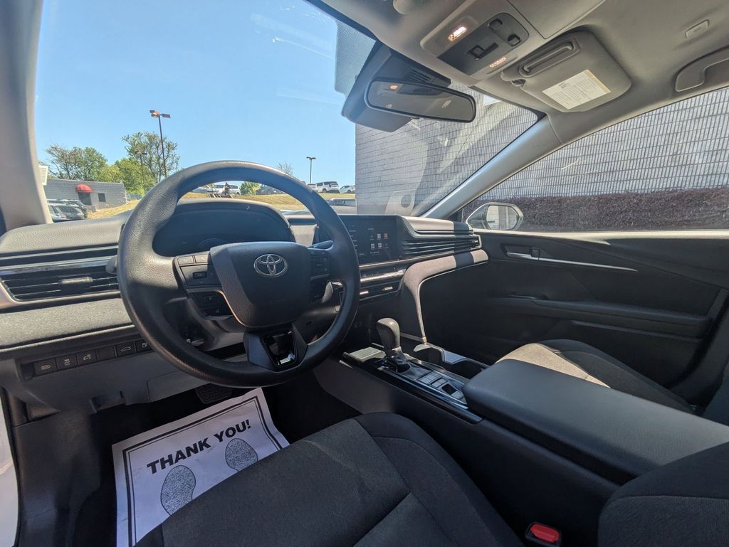 Thumbnail: 2025 Toyota Camry - 15