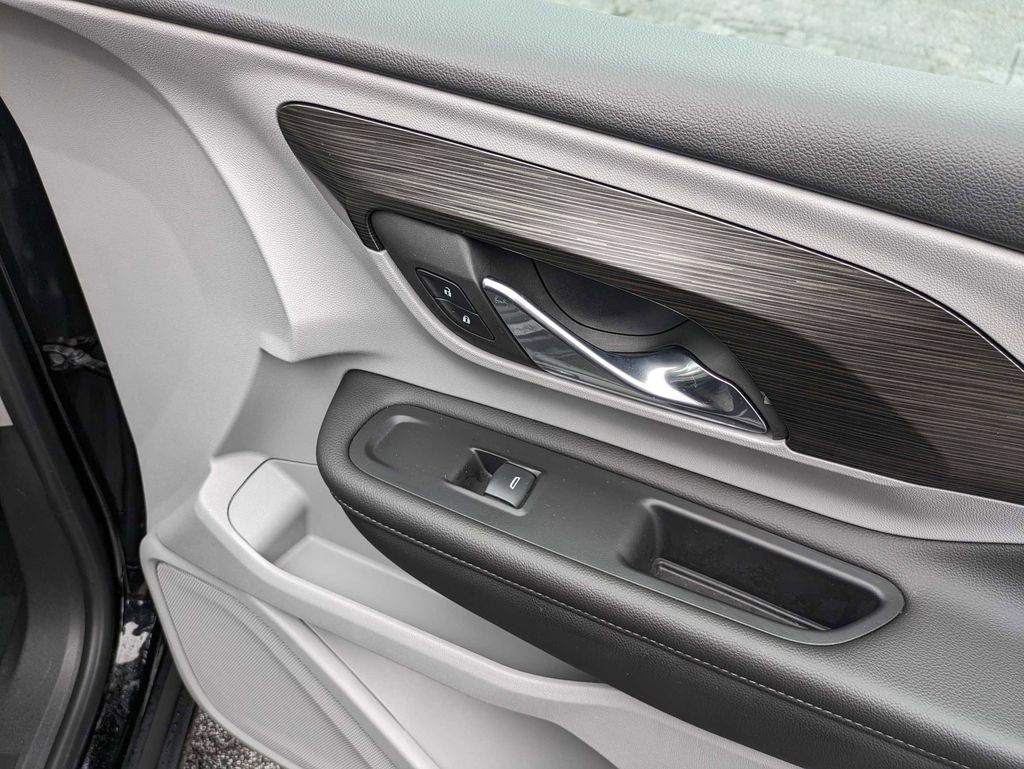 Thumbnail: 2023 GMC Terrain - 30