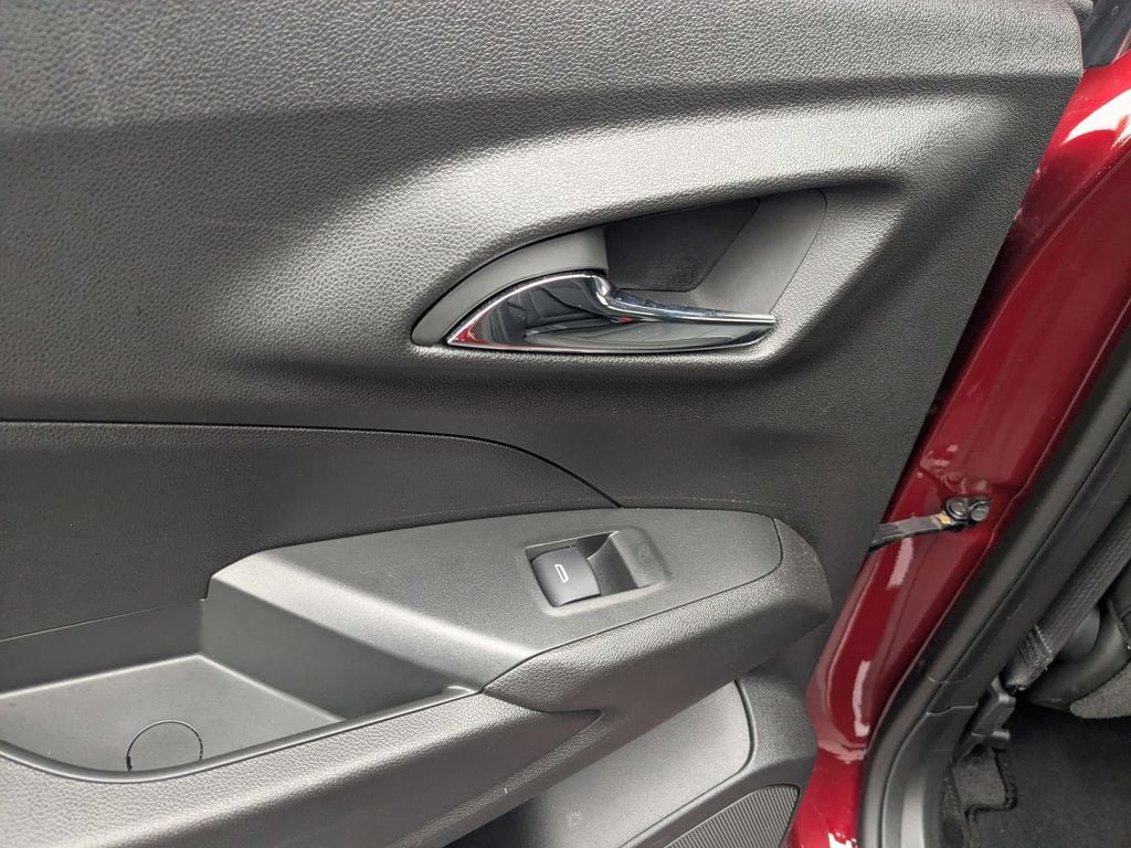 Thumbnail: 2025 Chevrolet Trax - 29