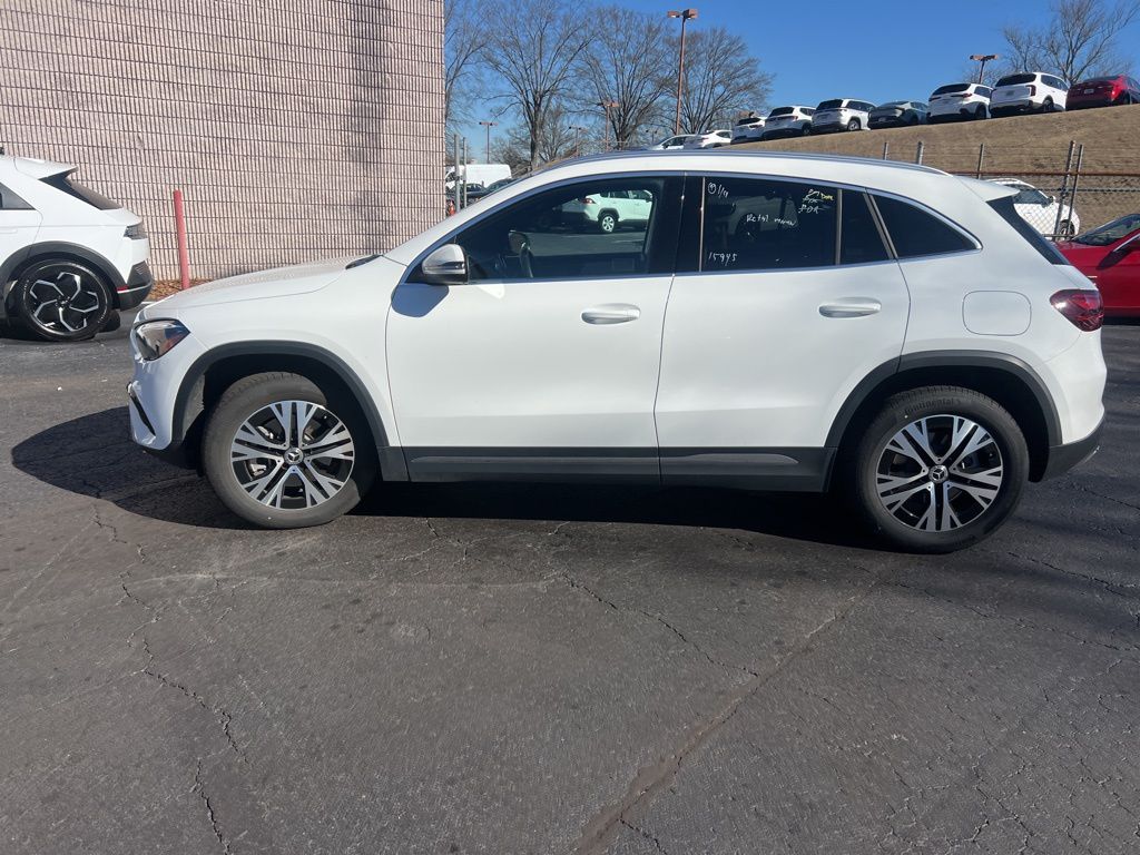 Thumbnail: 2025 Mercedes-Benz GLA - 12