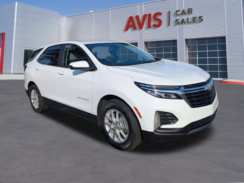 Thumbnail: 2023 Chevrolet Equinox - 3