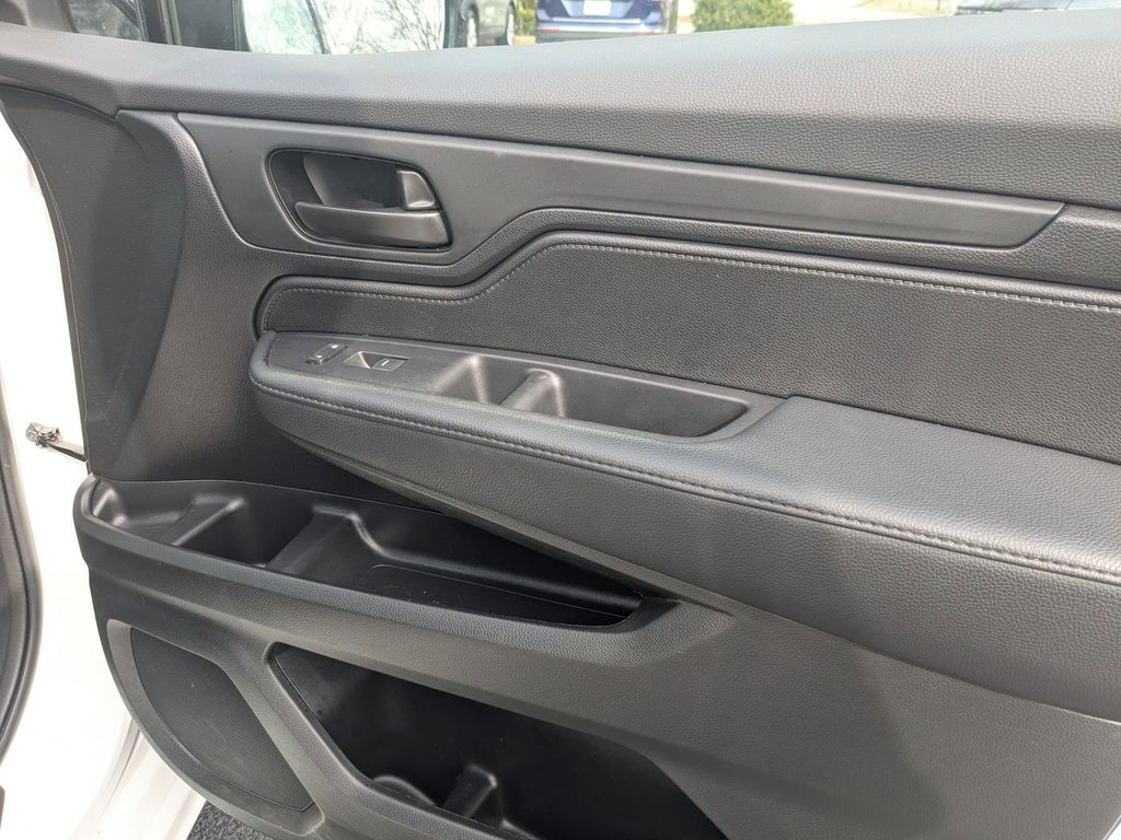 Thumbnail: 2025 Honda Odyssey - 30