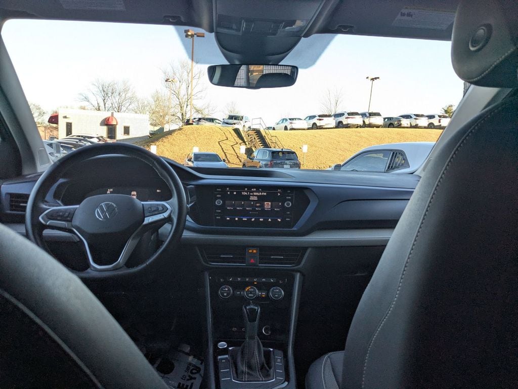 Thumbnail: 2024 Volkswagen Taos - 25